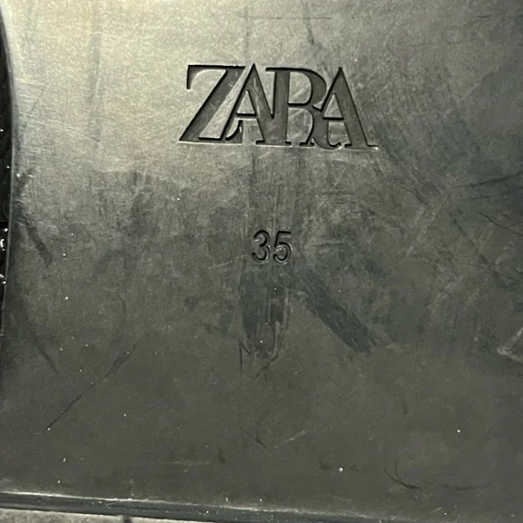 Zara Tasso Croc Black Tasseled
Loafers Women’s Size 4.5 - Picture 12 of 12